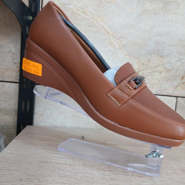 chaussure a talent compensse